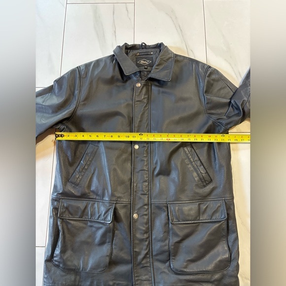 Vintage Genuine Leather Jacket – Oversized Trendy Boyfriend Fit (men’s XXL) - Picture 8 of 8